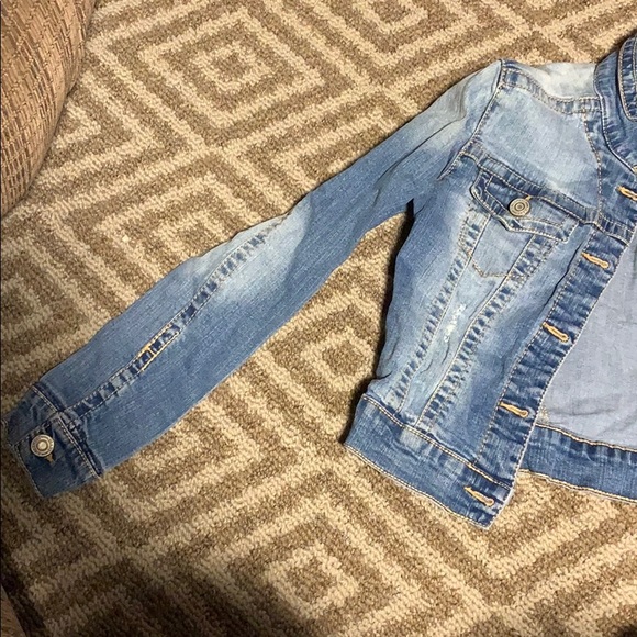 Jean jacket - Picture 2 of 4